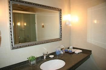 Zhengzhou Central Asia Boutique Inn Jicheng  Extérieur photo